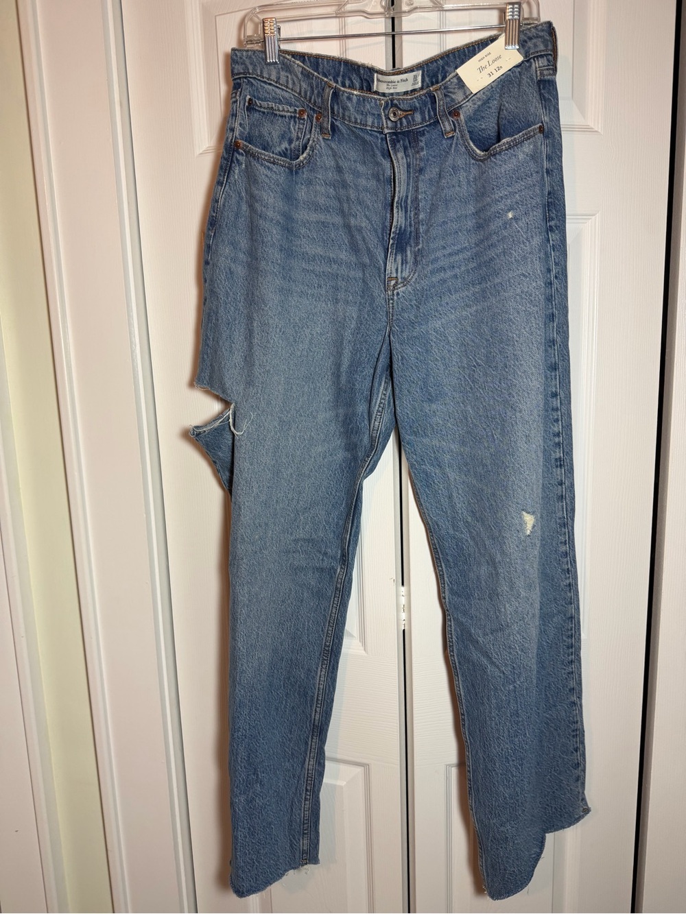 NWT Abercrombie & Fitch The Loose High Rise size 31
